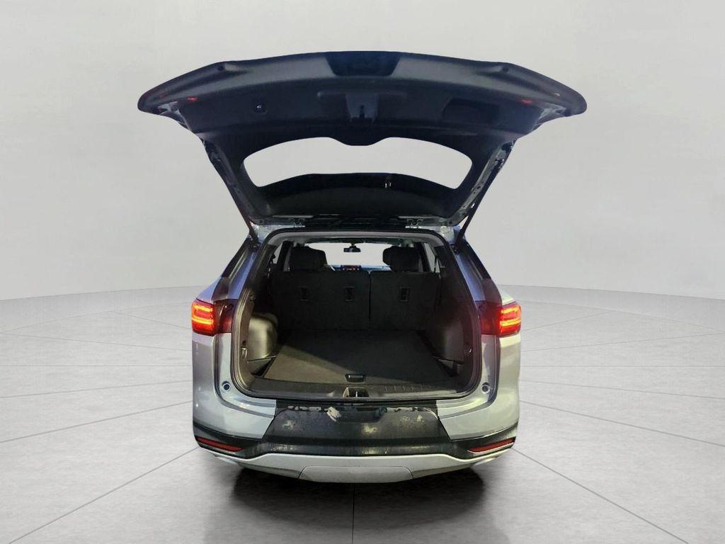 used 2023 Chevrolet Blazer car, priced at $24,000