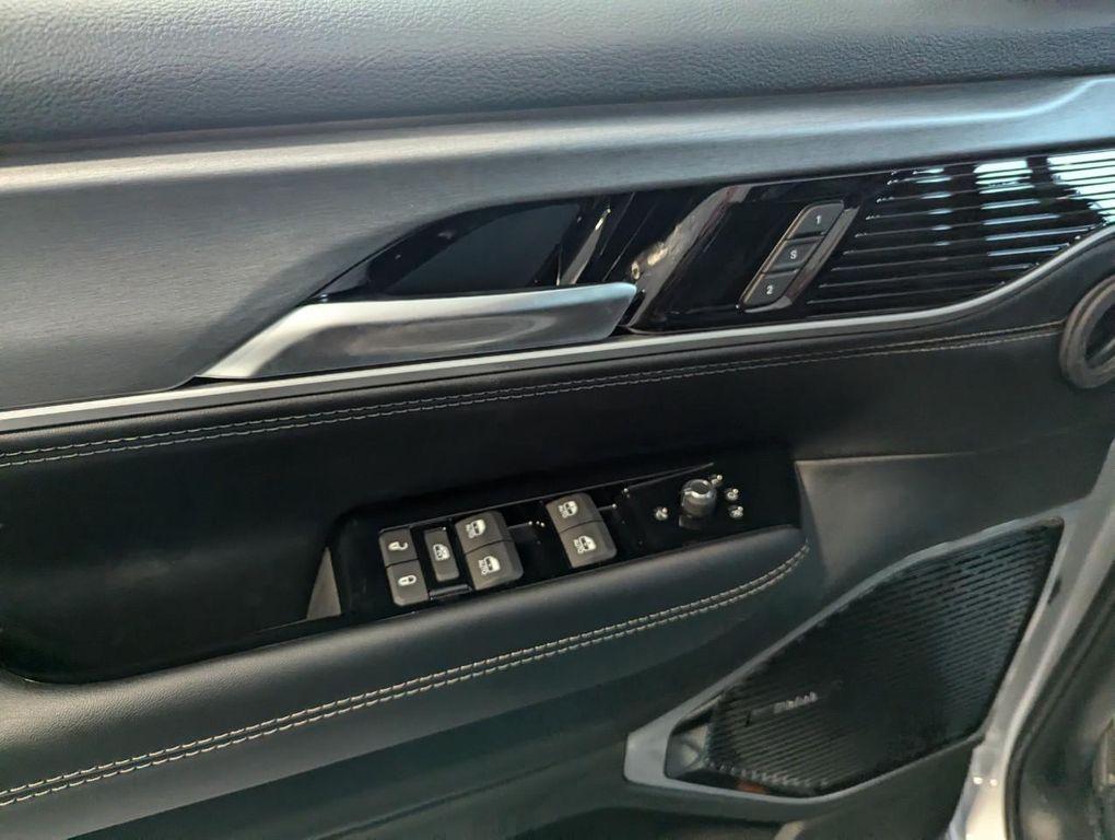 new 2026 Jeep Grand Wagoneer L car, priced at $76,154