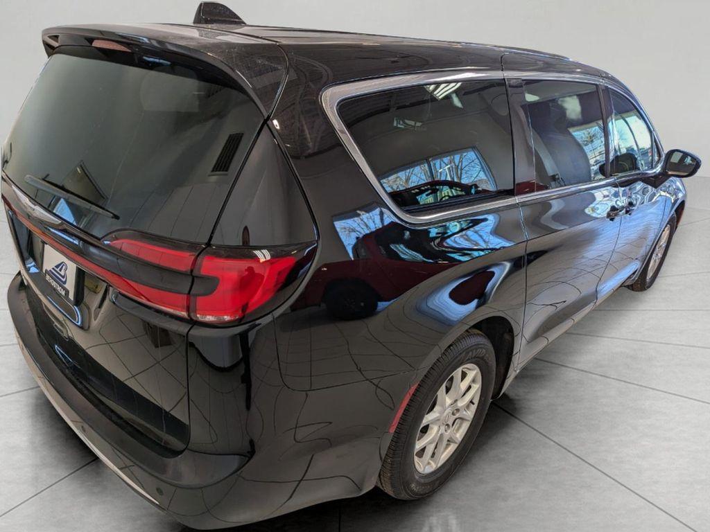 new 2026 Chrysler Pacifica car, priced at $38,365