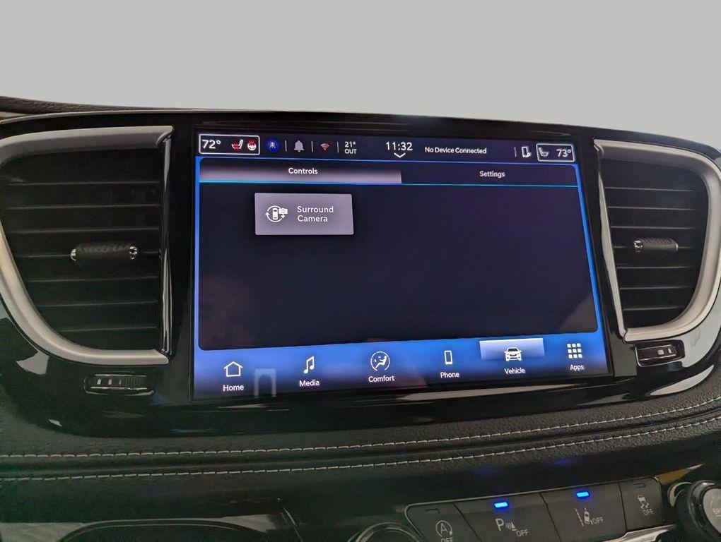 new 2026 Chrysler Pacifica car, priced at $38,365