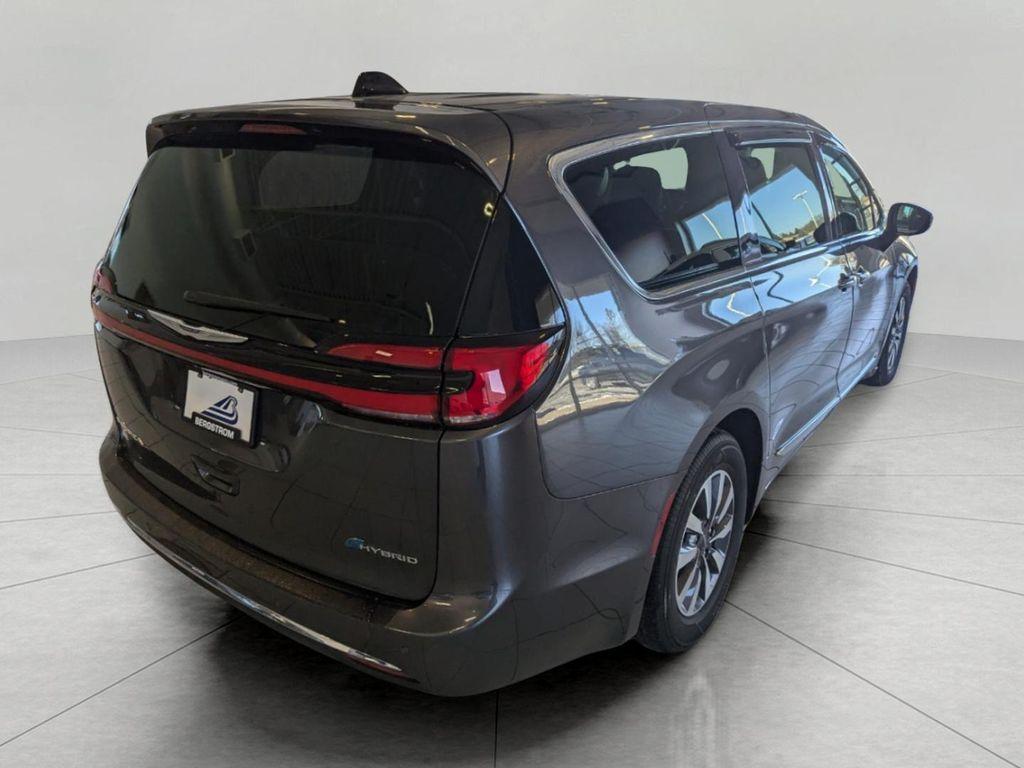 used 2023 Chrysler Pacifica Hybrid car, priced at $32,483