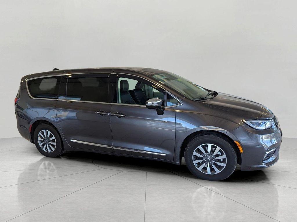 used 2023 Chrysler Pacifica Hybrid car, priced at $32,483