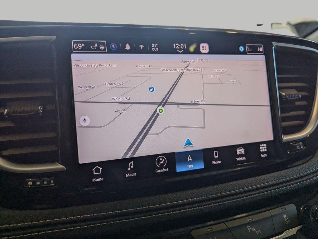 used 2023 Chrysler Pacifica Hybrid car, priced at $32,483