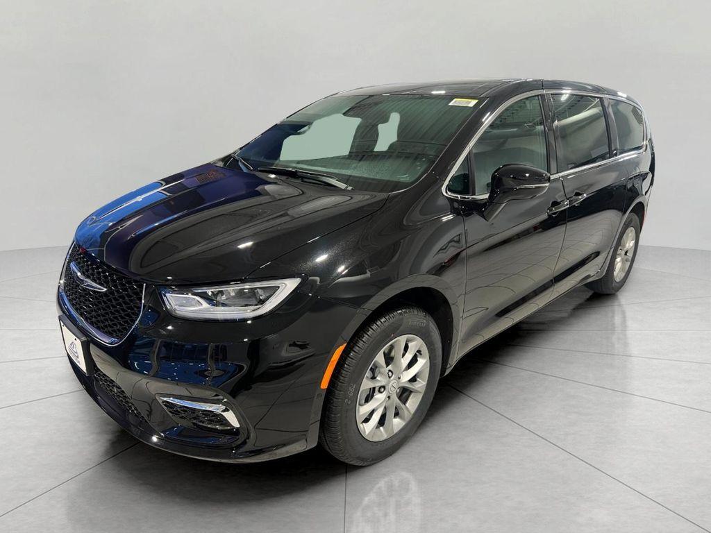 new 2026 Chrysler Pacifica car, priced at $44,764