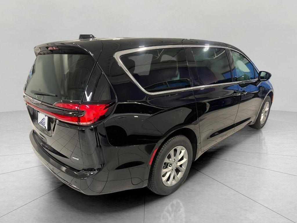 new 2026 Chrysler Pacifica car, priced at $44,764