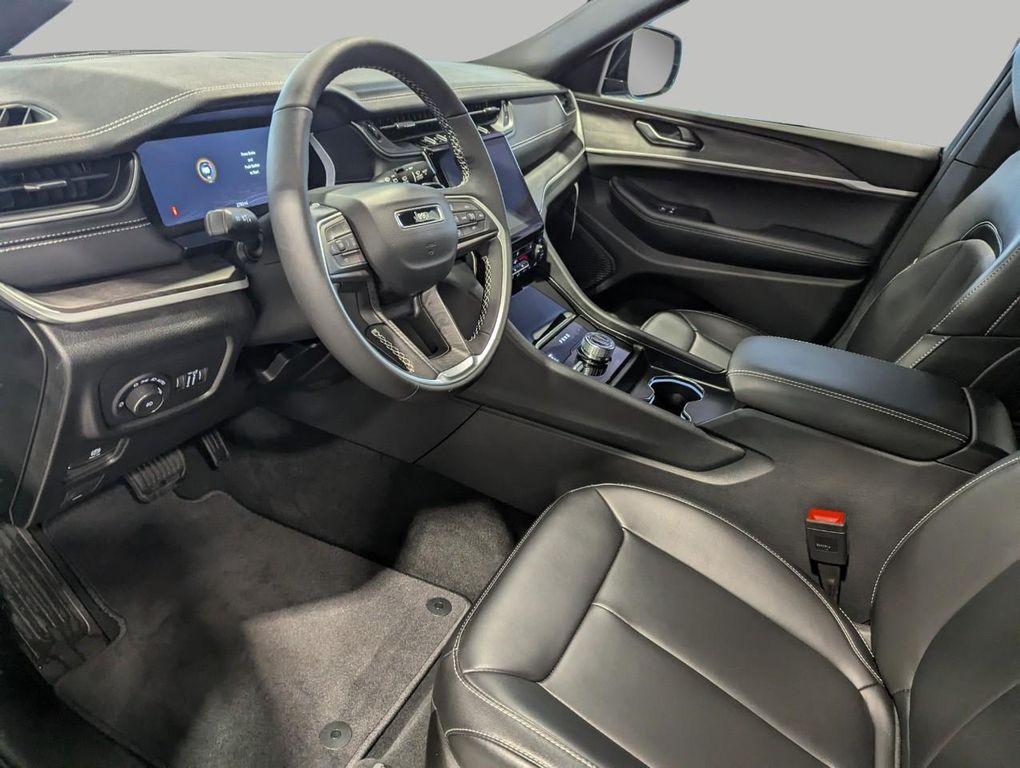 new 2025 Jeep Grand Cherokee L car, priced at $46,905