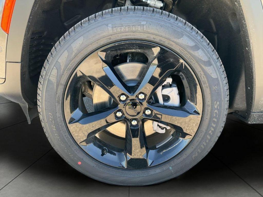 new 2025 Jeep Grand Cherokee L car, priced at $54,131