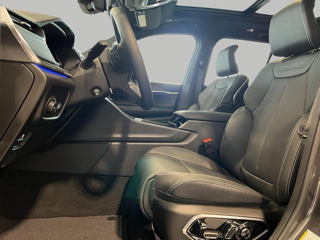 new 2025 Jeep Grand Cherokee car, priced at $63,134