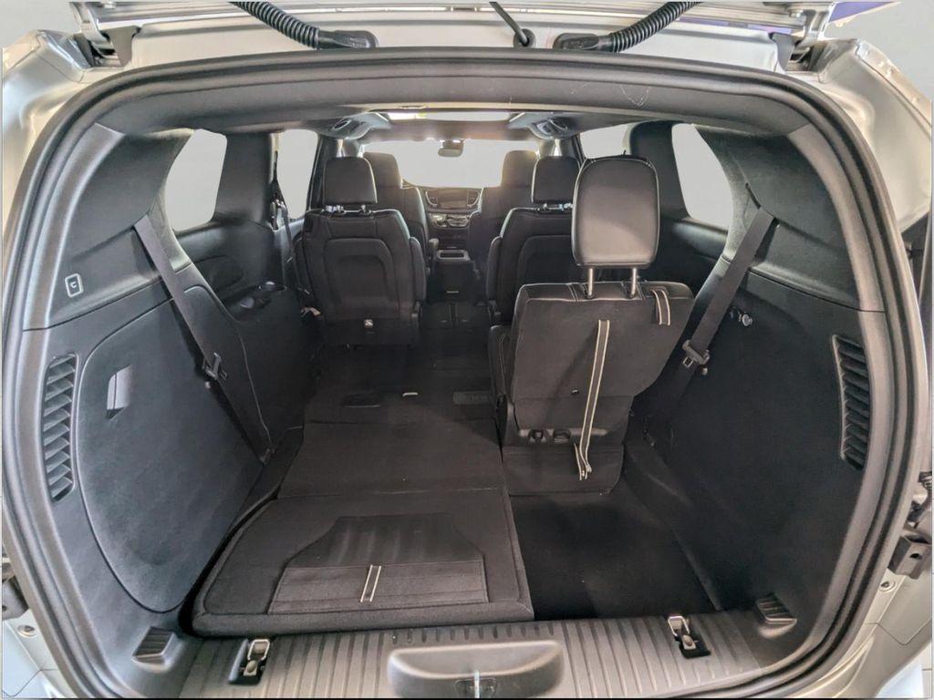 new 2026 Chrysler Pacifica car, priced at $40,625