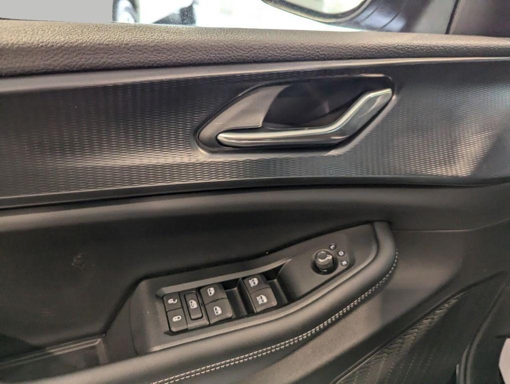 new 2025 Jeep Grand Cherokee car, priced at $36,935