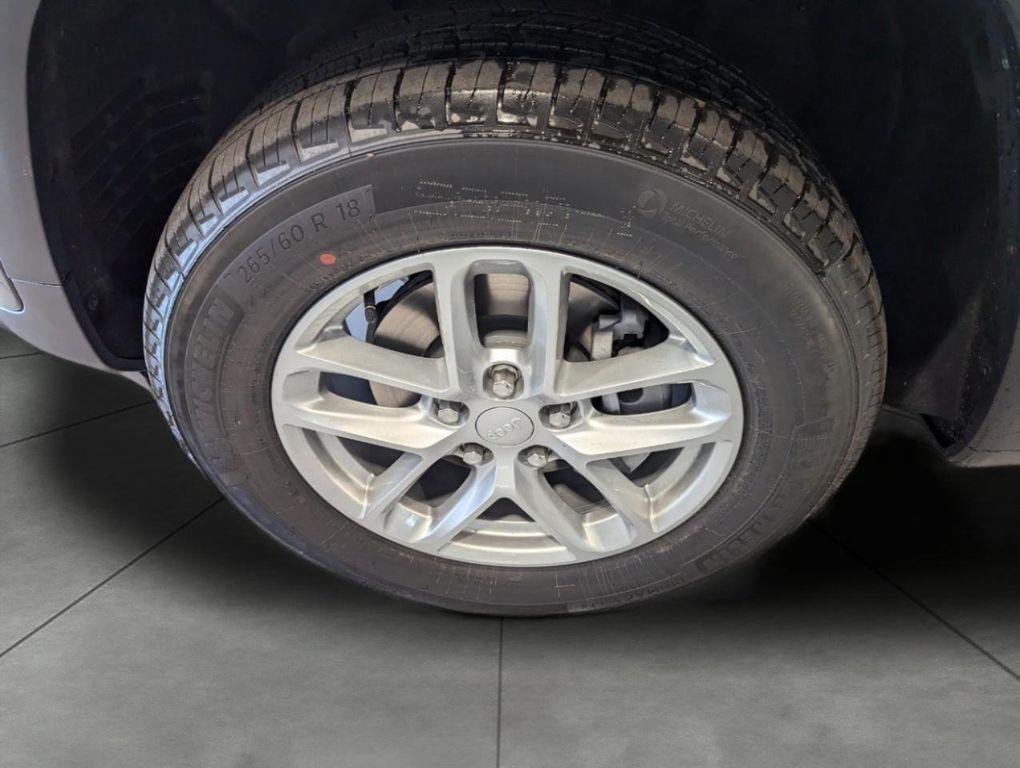 new 2025 Jeep Grand Cherokee car, priced at $36,935