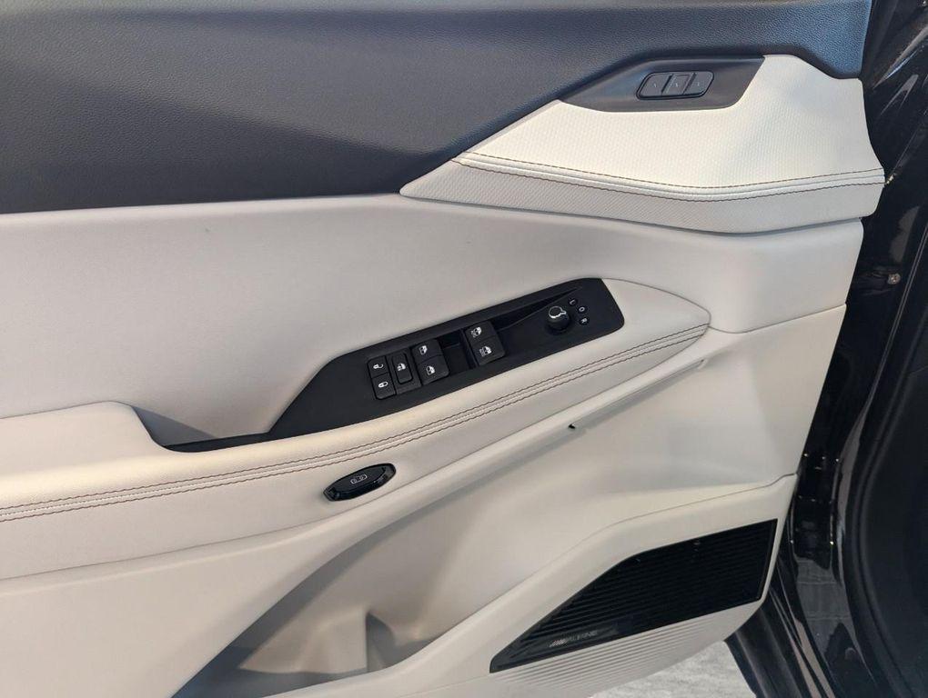 new 2026 Jeep Cherokee car, priced at $46,344