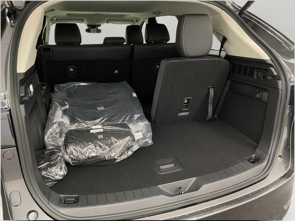 new 2025 Mazda CX-90 car, priced at $43,115