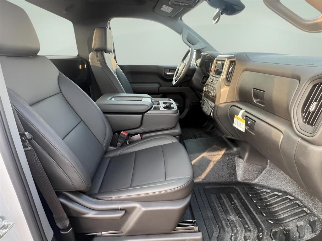 new 2025 Chevrolet Silverado 1500 car, priced at $40,690