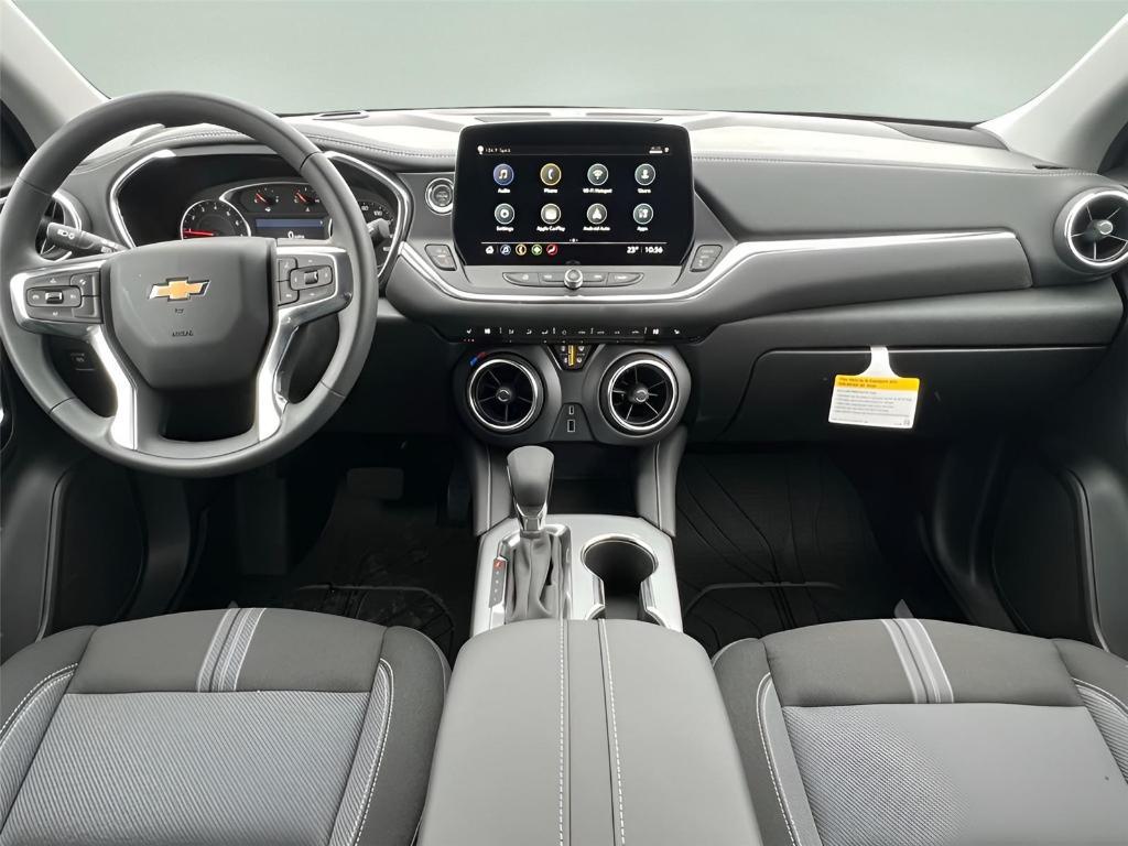 new 2025 Chevrolet Blazer car, priced at $36,913
