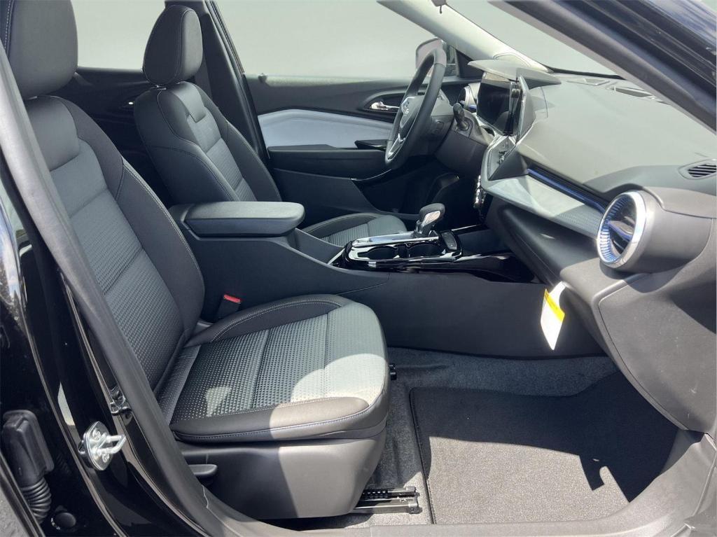 new 2026 Chevrolet Trax car, priced at $25,385