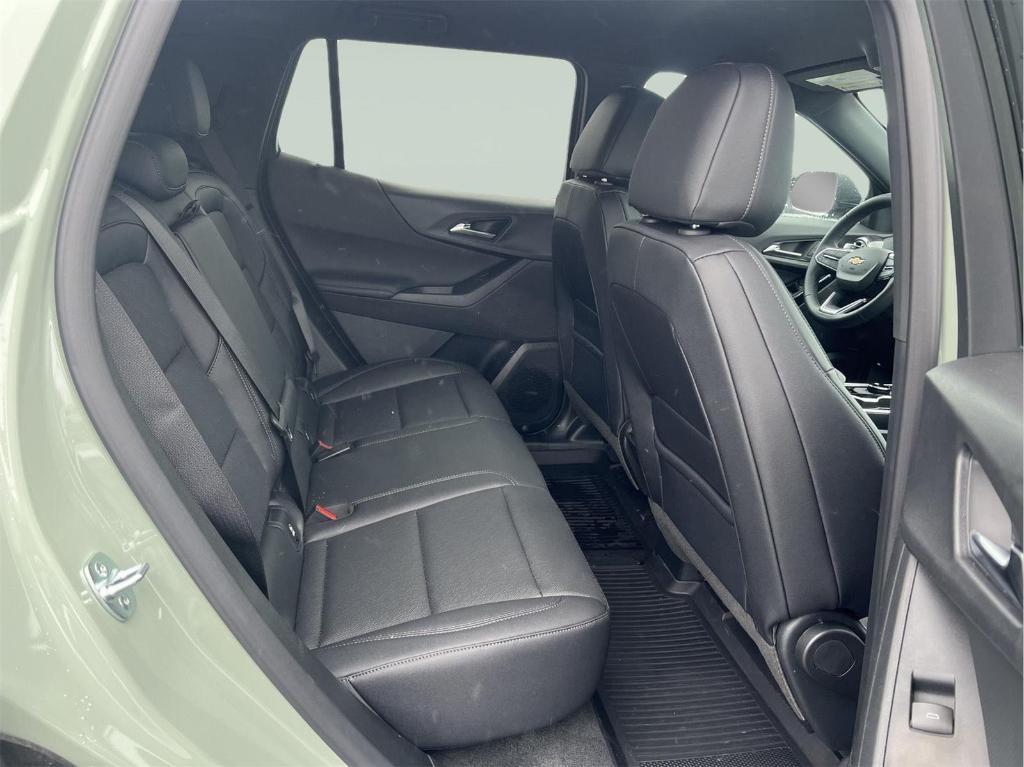 new 2026 Chevrolet Equinox car, priced at $33,858