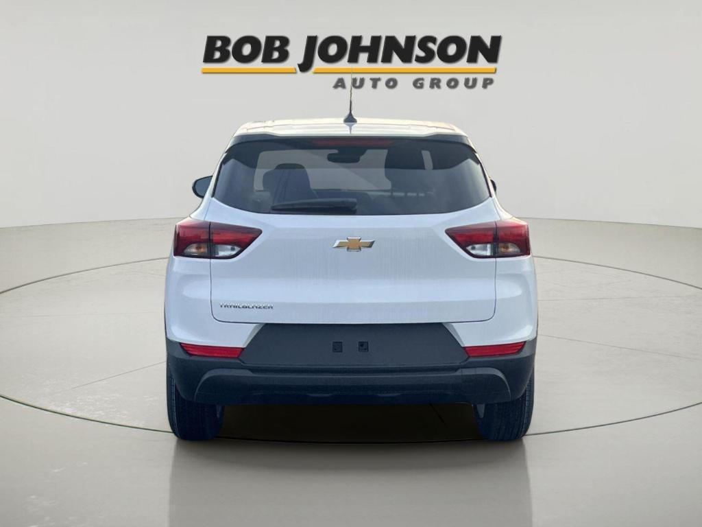 new 2026 Chevrolet TrailBlazer car, priced at $25,930