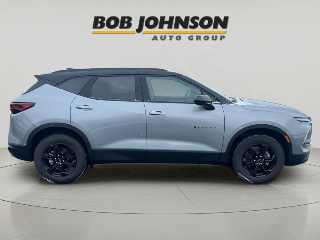 new 2025 Chevrolet Blazer car, priced at $37,503