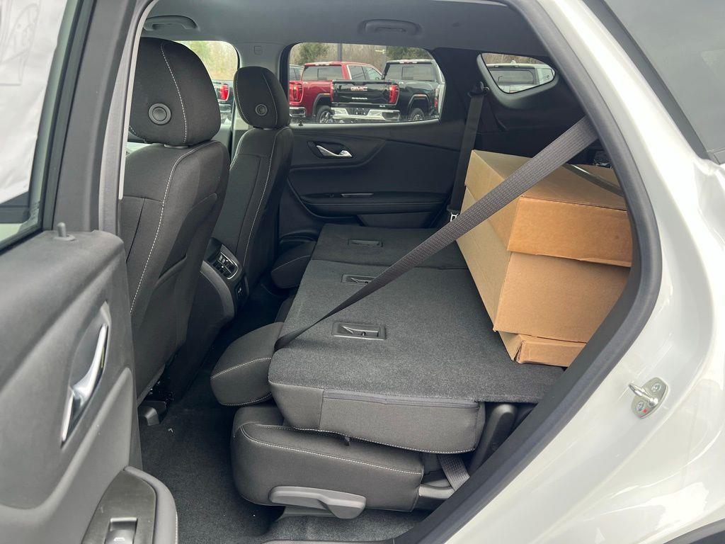 new 2025 Chevrolet Blazer car, priced at $39,855