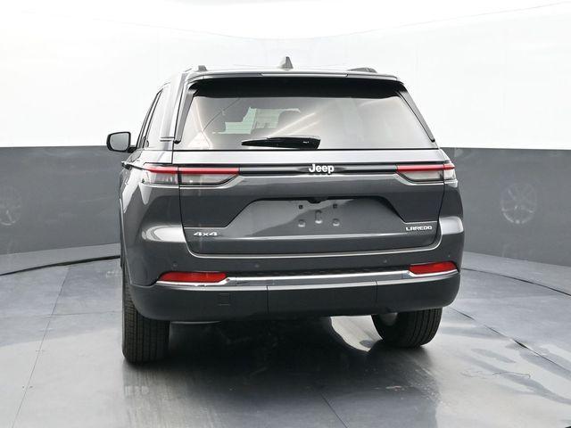 new 2025 Jeep Grand Cherokee car, priced at $40,874