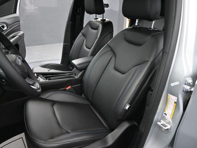 new 2025 Jeep Compass car, priced at $34,295