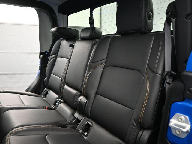 new 2025 Jeep Gladiator car, priced at $47,745