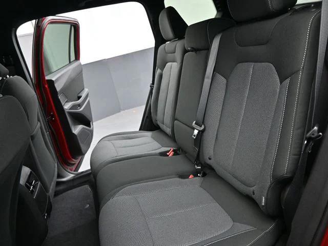 new 2026 Jeep Cherokee car, priced at $39,846