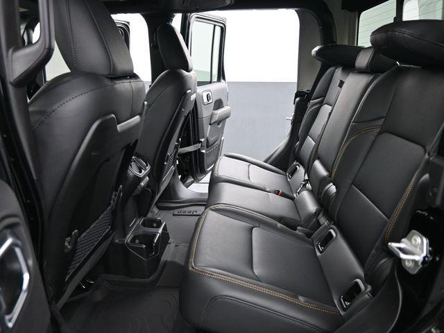 new 2025 Jeep Gladiator car, priced at $47,995