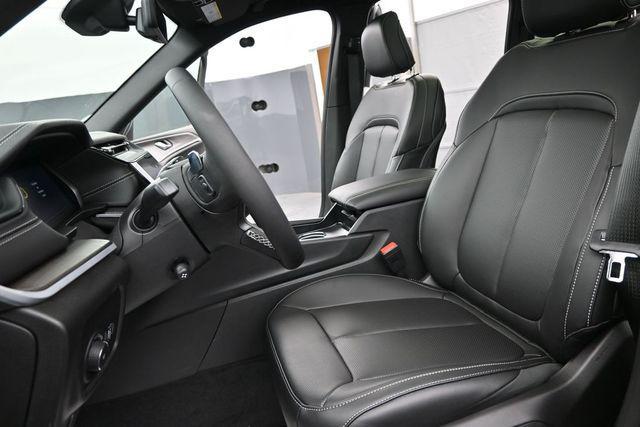 new 2026 Jeep Grand Cherokee car, priced at $51,997