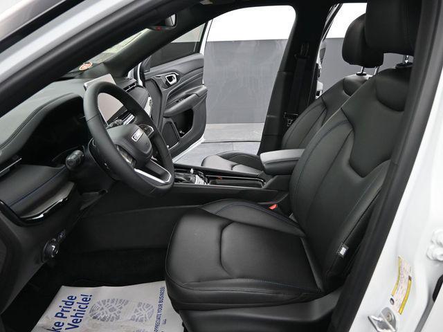 new 2025 Jeep Compass car, priced at $33,245