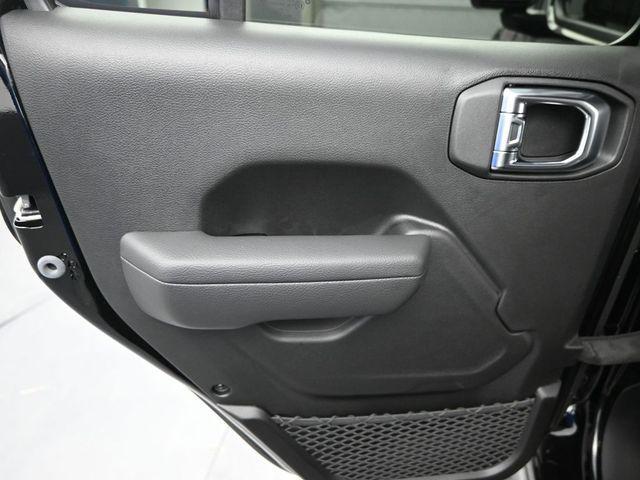 new 2025 Jeep Gladiator car, priced at $52,698