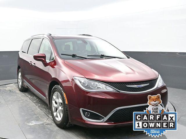 used 2018 Chrysler Pacifica car, priced at $16,749
