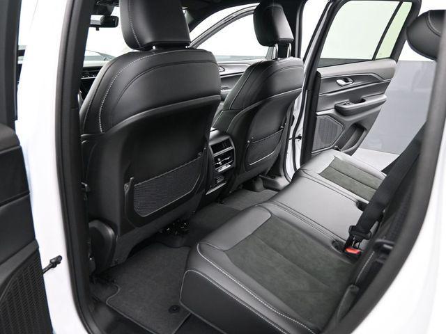 new 2025 Jeep Grand Cherokee car, priced at $43,065