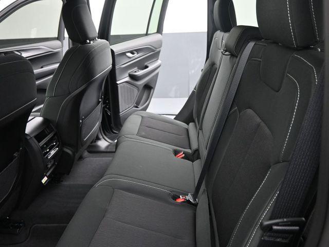 new 2025 Jeep Grand Cherokee car, priced at $43,195