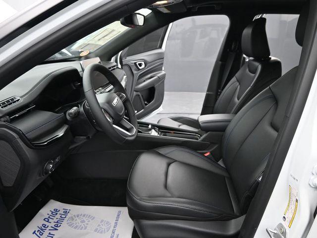 new 2025 Jeep Compass car, priced at $33,245