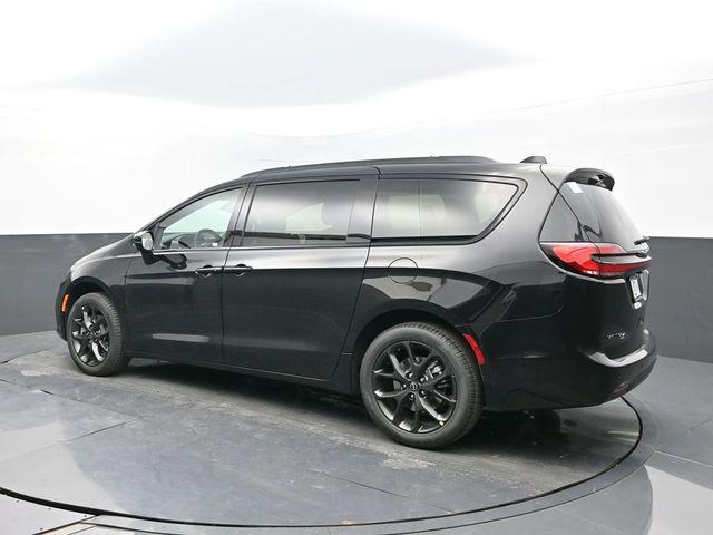new 2026 Chrysler Pacifica car, priced at $47,187