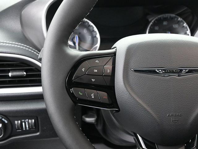 new 2026 Chrysler Pacifica car, priced at $46,433