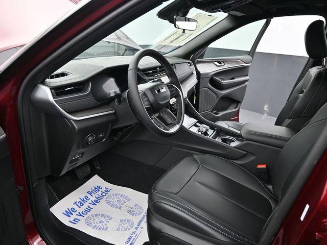 new 2025 Jeep Grand Cherokee car, priced at $49,219