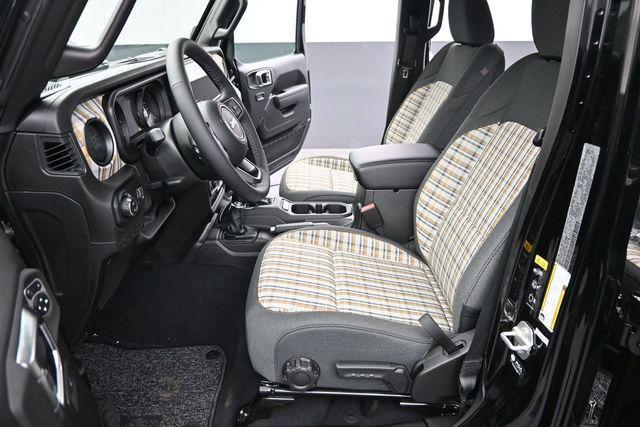 new 2026 Jeep Gladiator car, priced at $52,194
