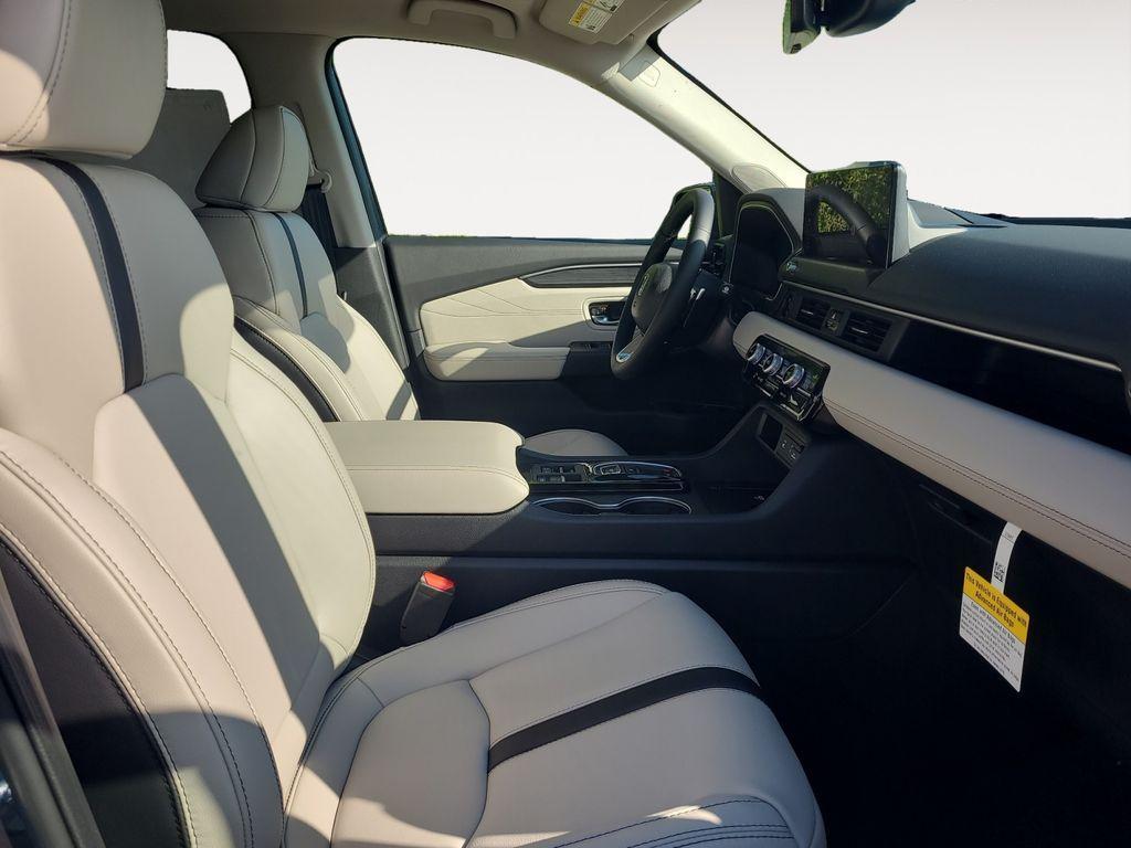 new 2026 Honda Pilot car, priced at $49,813