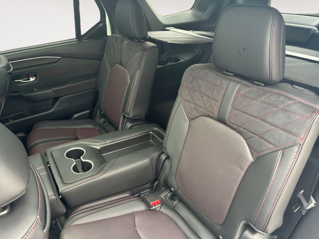 new 2026 Honda Pilot car, priced at $53,019