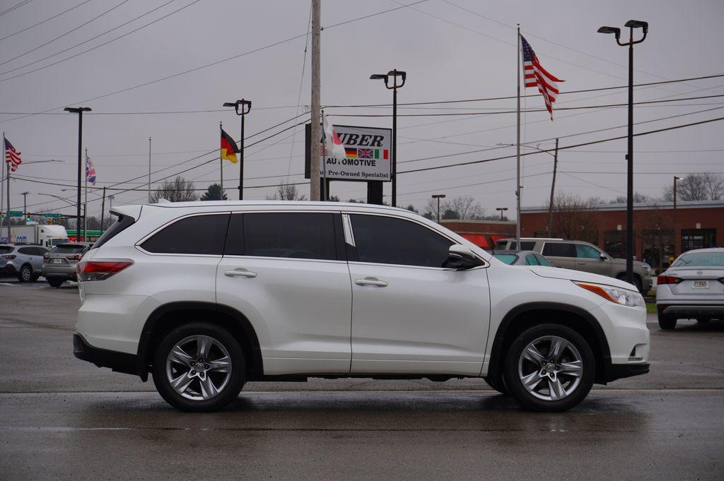used 2015 Toyota Highlander car, priced at $13,636