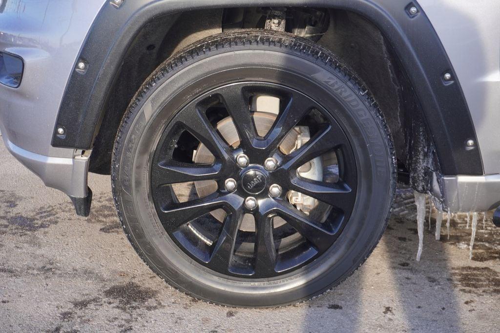 used 2017 Jeep Grand Cherokee car, priced at $18,500