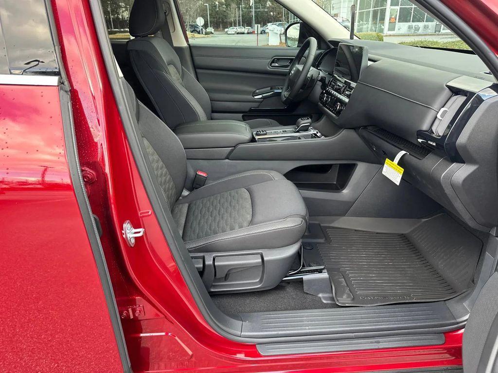 new 2026 Nissan Pathfinder car, priced at $40,264