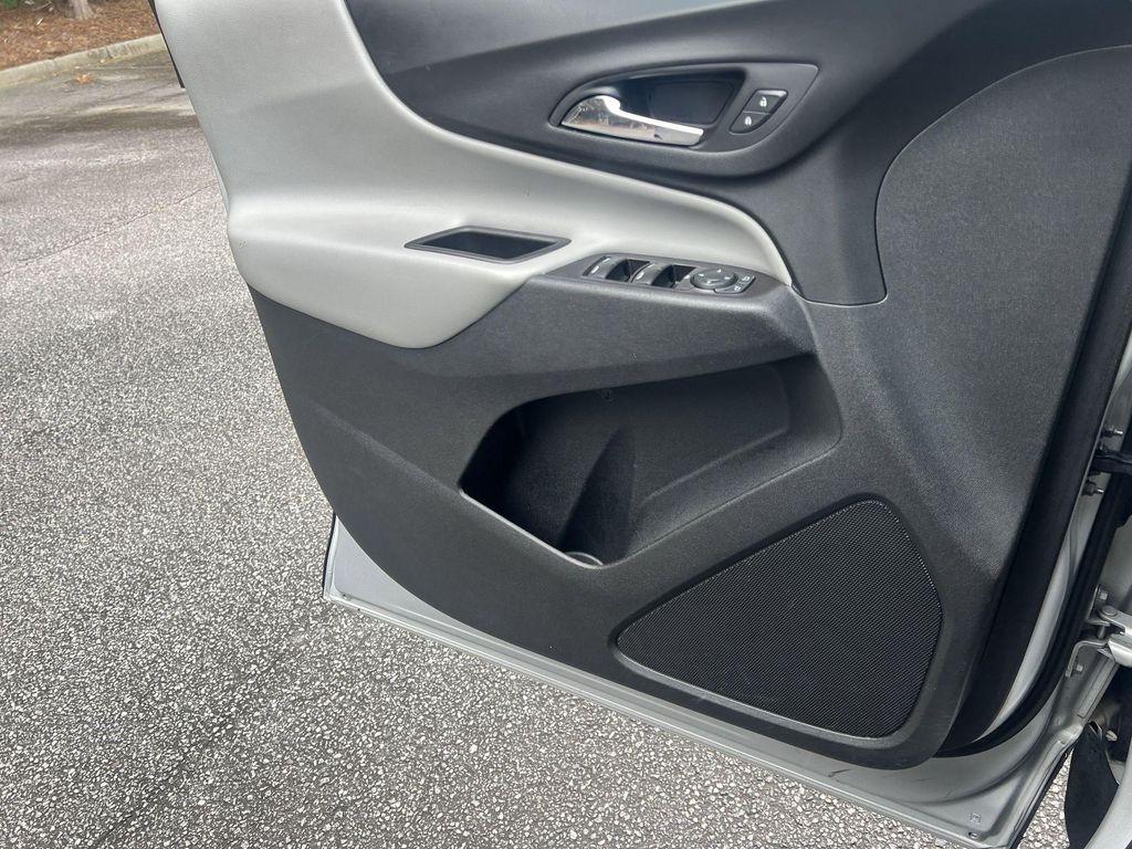 used 2020 Chevrolet Equinox car, priced at $12,789