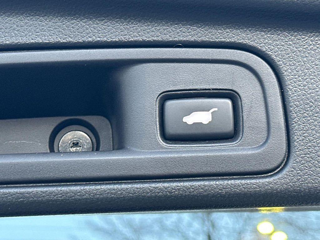 used 2021 Honda Pilot car, priced at $23,949