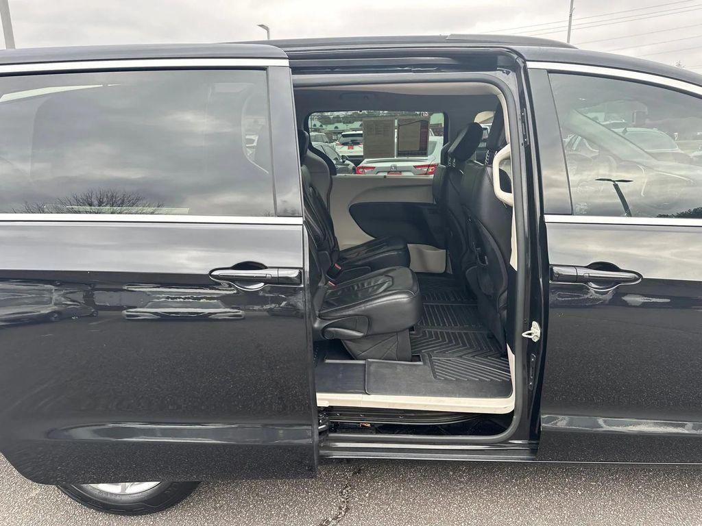 used 2022 Chrysler Pacifica car, priced at $18,385