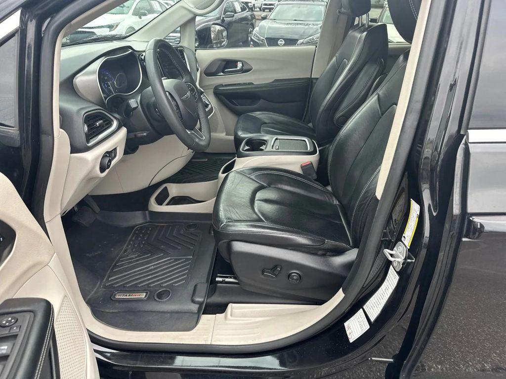 used 2022 Chrysler Pacifica car, priced at $18,385