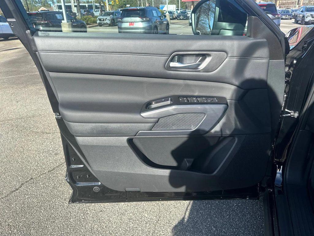 new 2026 Nissan Pathfinder car, priced at $43,641